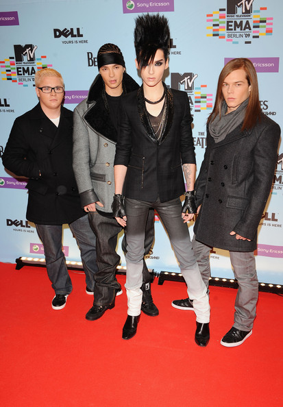 MTV+Europe+Music+Awards+2009+Arrivals+zKsvDVM-M